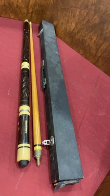 Brunswick Pool Cue & Carrying Case