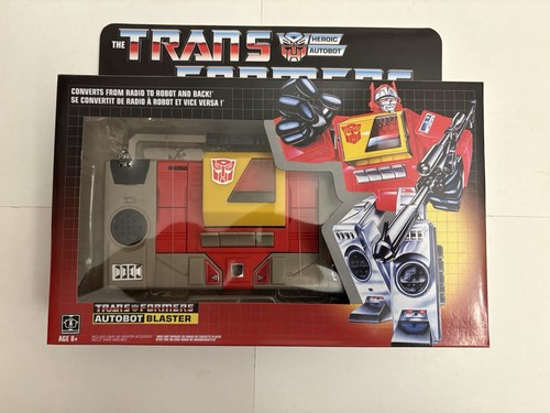 Transformers G1 Blaster (Walmart Reissue Hasbro 2020) Unopened - Picture 1 of 6
