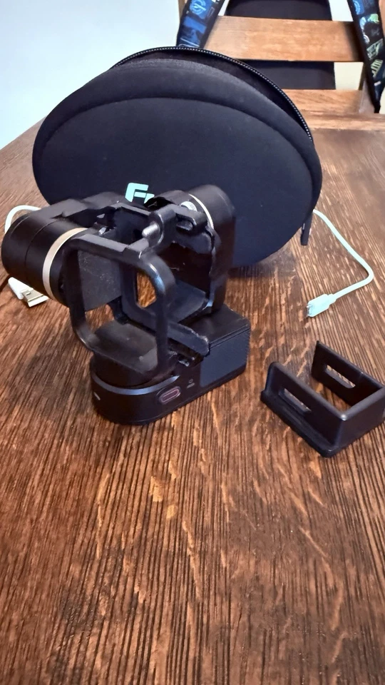 FeiyuTech Feiyu WG2 3-Axis Wearable Gimbal - Image 2 of 3