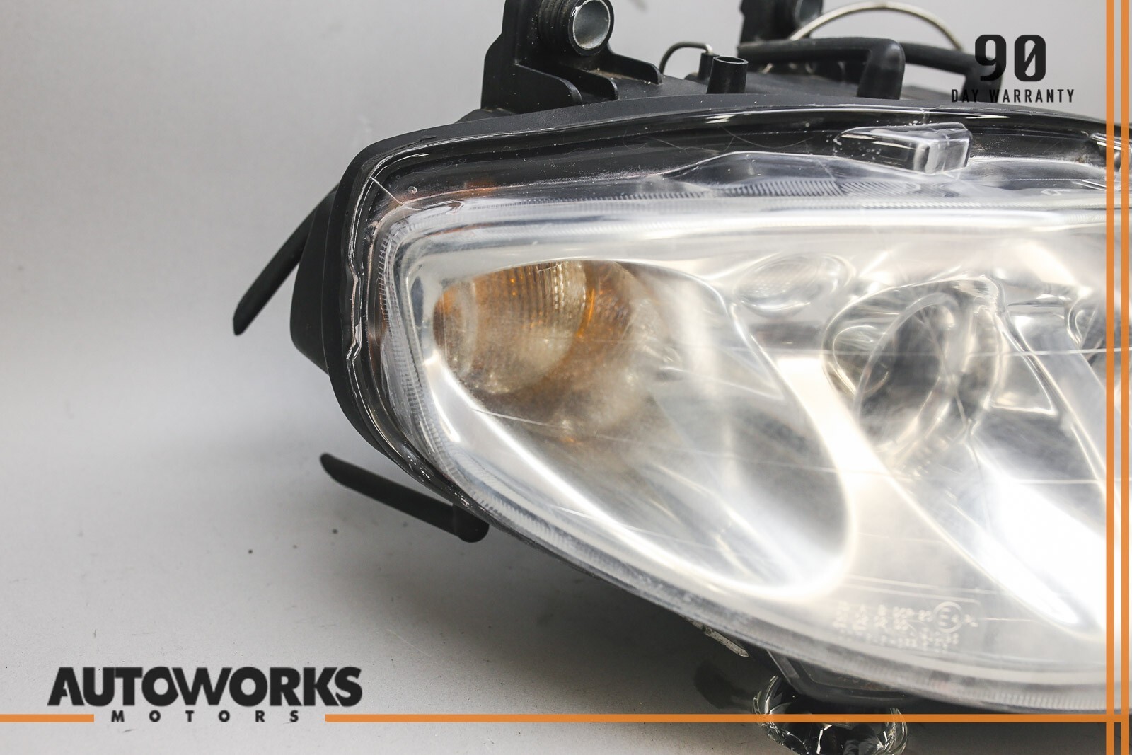 03-08 Maserati Quattroporte M139 Right Passenger Headlight Lamp Bi Xenon OEM