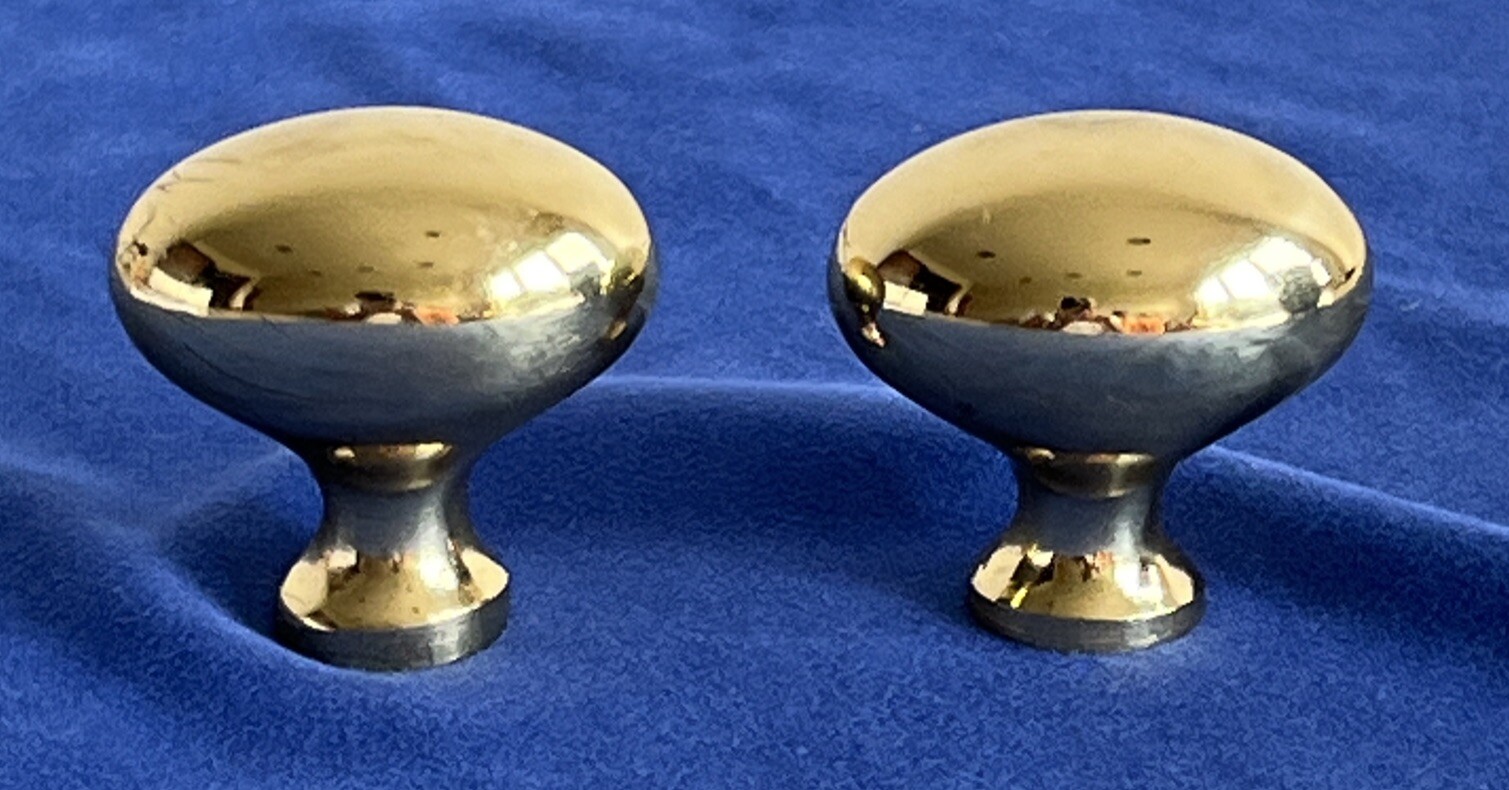 2 Vintage Brass Cabinet Door Knobs Drawer pulls Sleek & Modern!