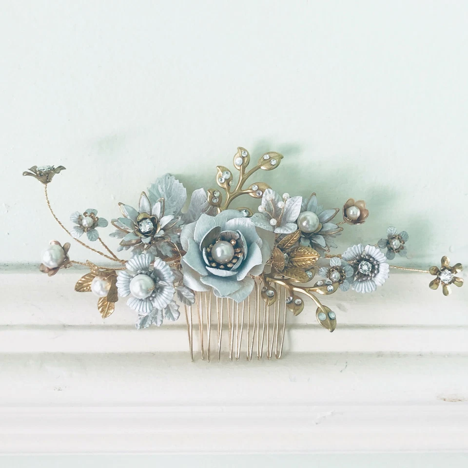 施华洛世奇水晶镶嵌花卉发梳带淡水珍珠 | 手工制作 — 第 4/4 张图片
