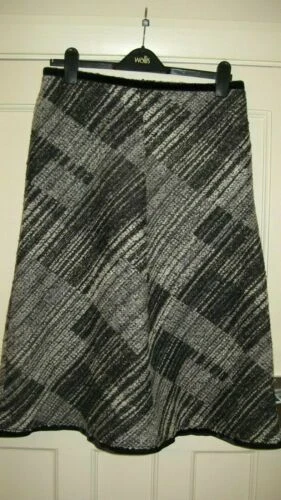 Principles Skirts 12 Size