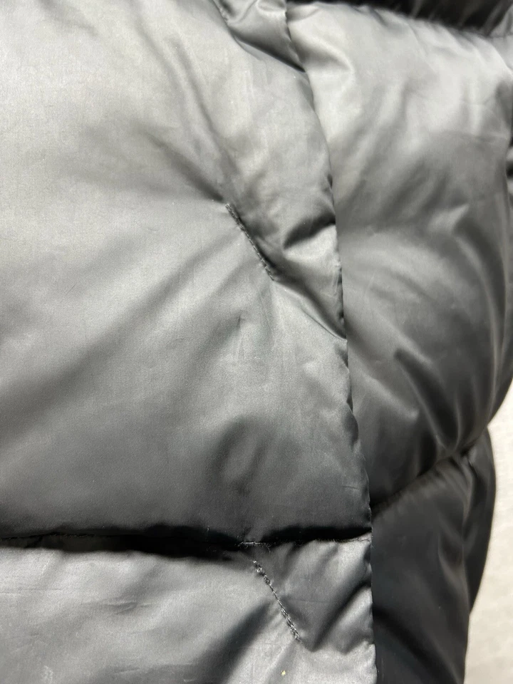 Chaleco Theory Mujer Talla Pequeña Negro Recortado Puffer City Down Puffer Botón a Presión Foto 4 de 4