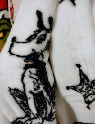 The Grinch Blanket christmas Blanket throw Oversized viral tiktok - Main Image