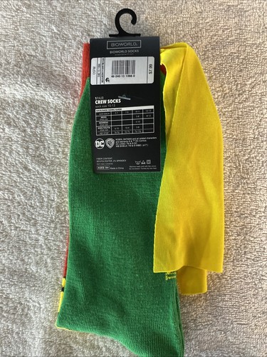 Robin Cape Socks Crew Socks Sock Sz 10-13 Bioworld Batman - Picture 3 of 4