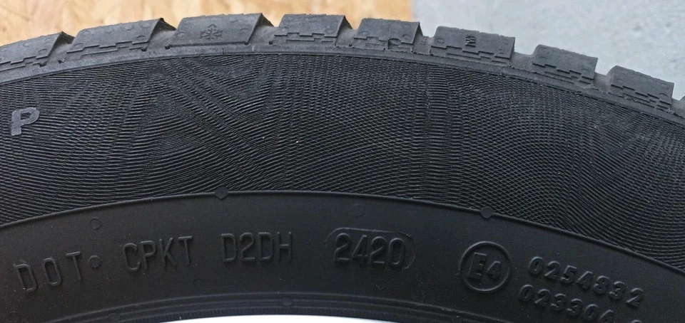 ContiWinterContact TS830 p 215/60 R17 Winter Kompletträder Rifter Combo Berlingo - Bild 4 von 4