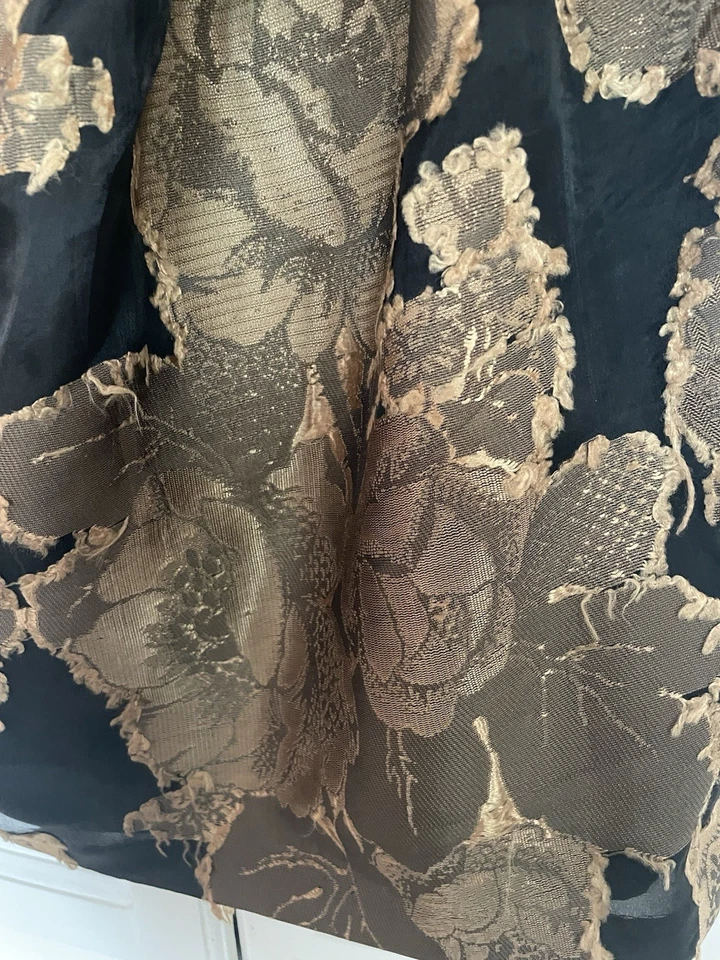 Falda para mujer Dries Van Noten negra con apliques de rosas doradas talla 38 Foto 2 de 4