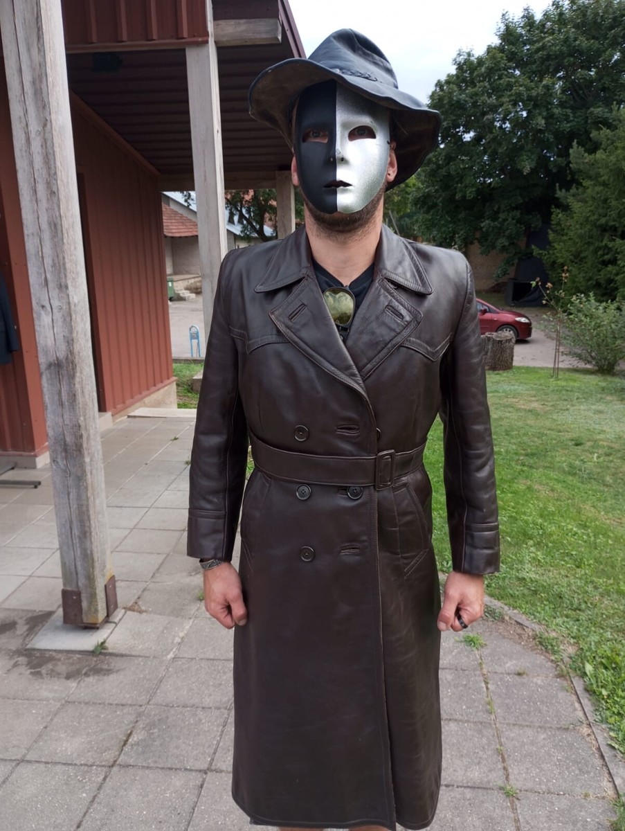 90s vintage leather coat Germany ドイツ製 s-l1200.jpg