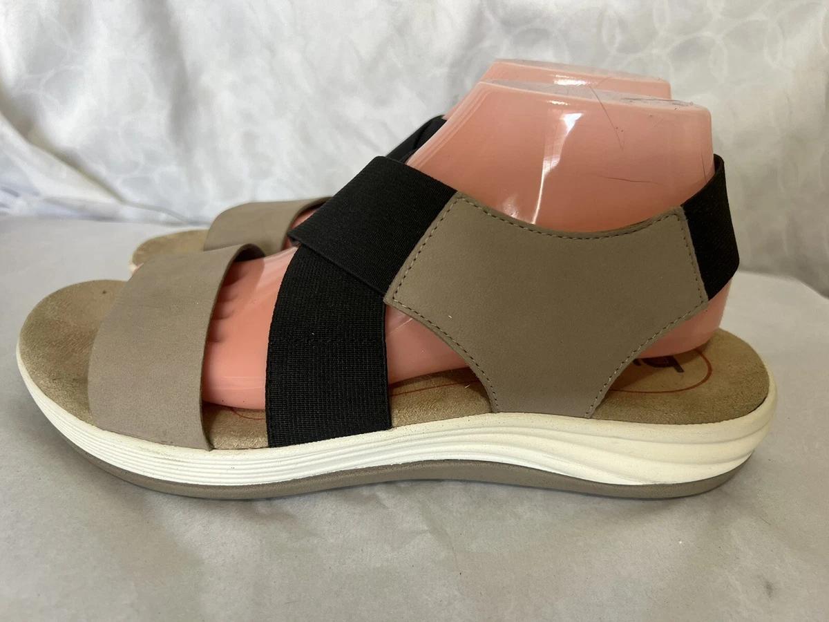 Bionica wedge best sale sandals