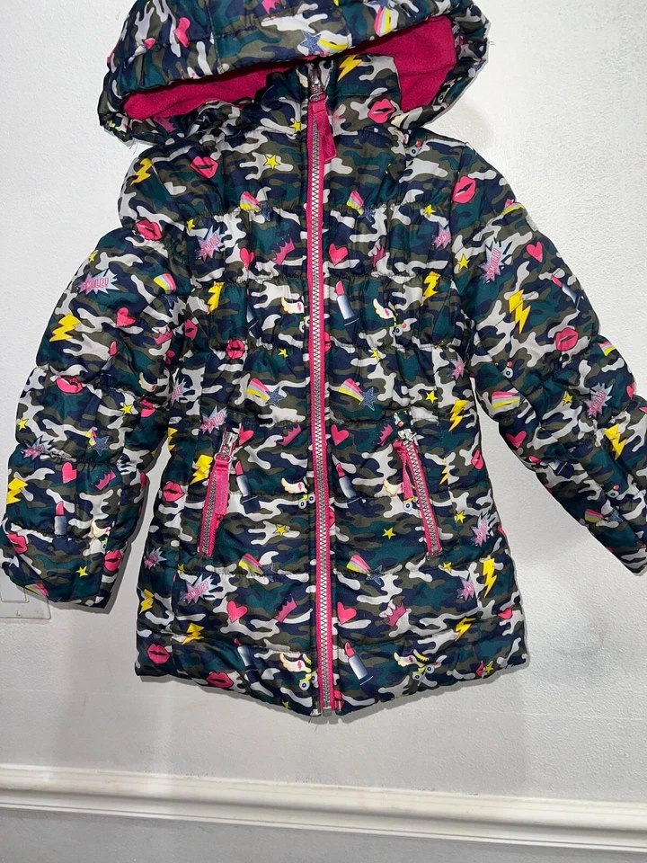 Chaqueta de Lluvia Skechers Niñas Talla M (5/6) Puffer Capucha Camuflaje Arco Iris Cremallera Completa Foto 3 de 4