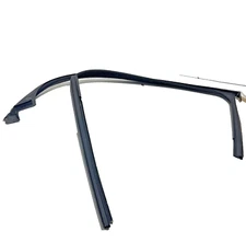 MERCEDES S550 W222 2014-17 FRONT PASSENGER SIDE DOOR WINDOW RUN CHANNEL SEAL OEM