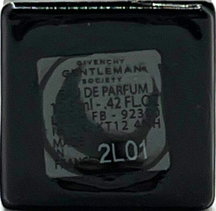 GIVENCHY GENTLEMAN SOCIETY EAU DE PARFUM PEN SPRAY FOR MEN 0.42 Oz