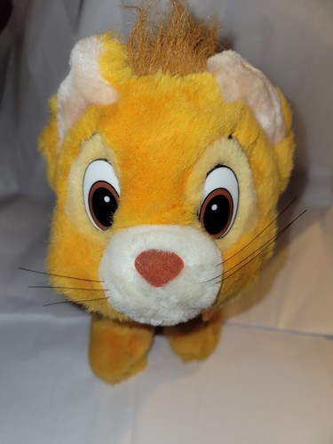 Vintage Disney Oliver and Company Orange Cat "Oliver" Plush 9.5"