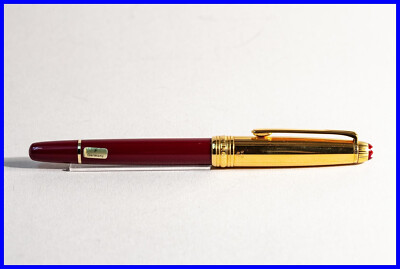 SOLITAIRE DOUÉ bordeaux Montblanc Meisterstück 144 mit 18K Fein