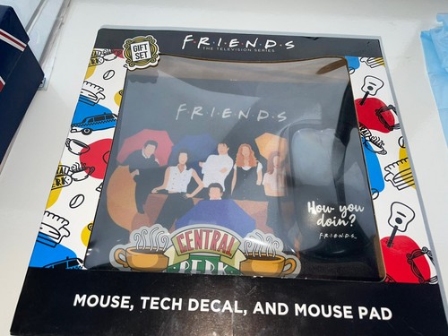 Friends, iPhone 12 Tech Accessory’s And Mouse/pad Gift Set, New, RRP £40 - 第 6/12 張圖片