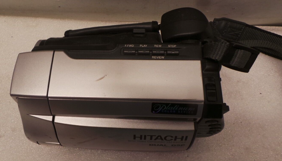 Hitachi VM-E645LA 8mm Dual Dsp Video Camcorder Camera UNTESTED NO