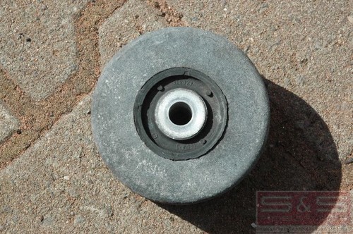 Ausgleichslager Ausgleichsgewicht Automatikgetriebe BMW E39 528iA 1312871