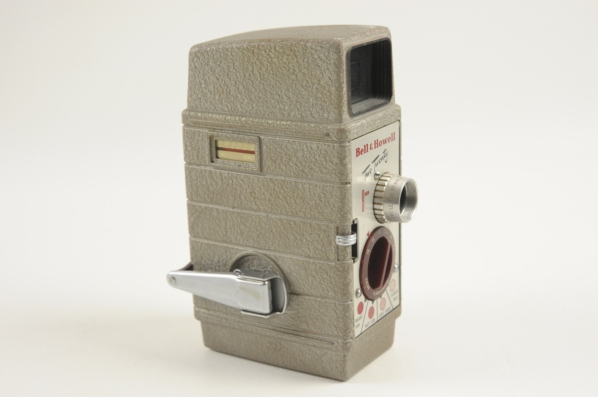 CAMERA BELL & HOWEL - Two Twenty - 8 m/m - N°AB 40025