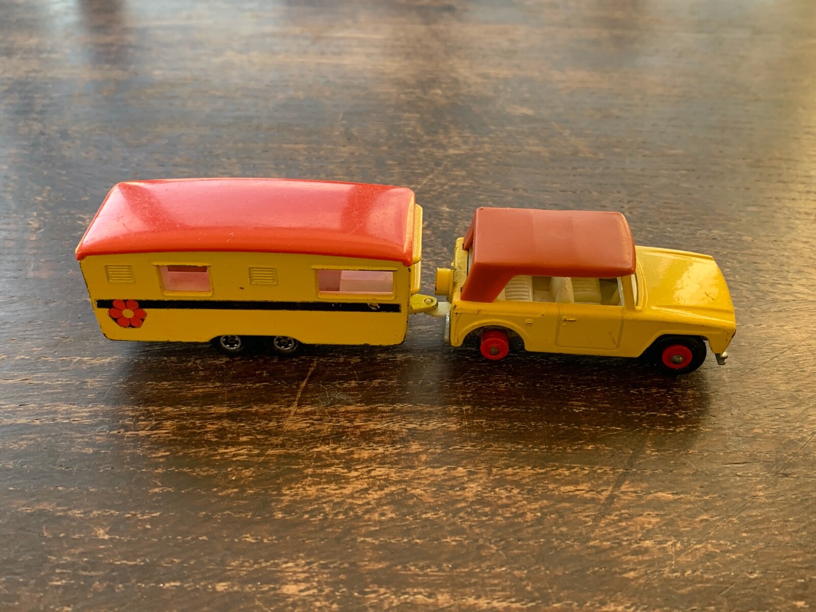 Picture 3 of 9