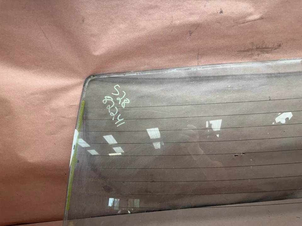 Parabrisas trasero BMW E28 528e M5 533I 535I E12 528I ventana vidrio verde OEM #82241 Foto 2 de 4