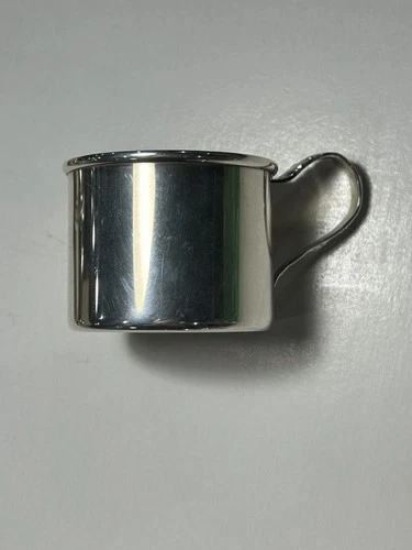 Vintage sterling silver child's cup by Lunt #551   weight is 28G