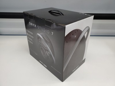 Harman Kardon Onyx Studio 7 Wireless Bluetooth Speaker - Black