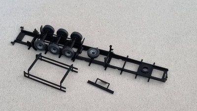 Lot 1622 ein Aufliegerchassis für LKW von Wiking in 1:87 aus Sammlungsbestand