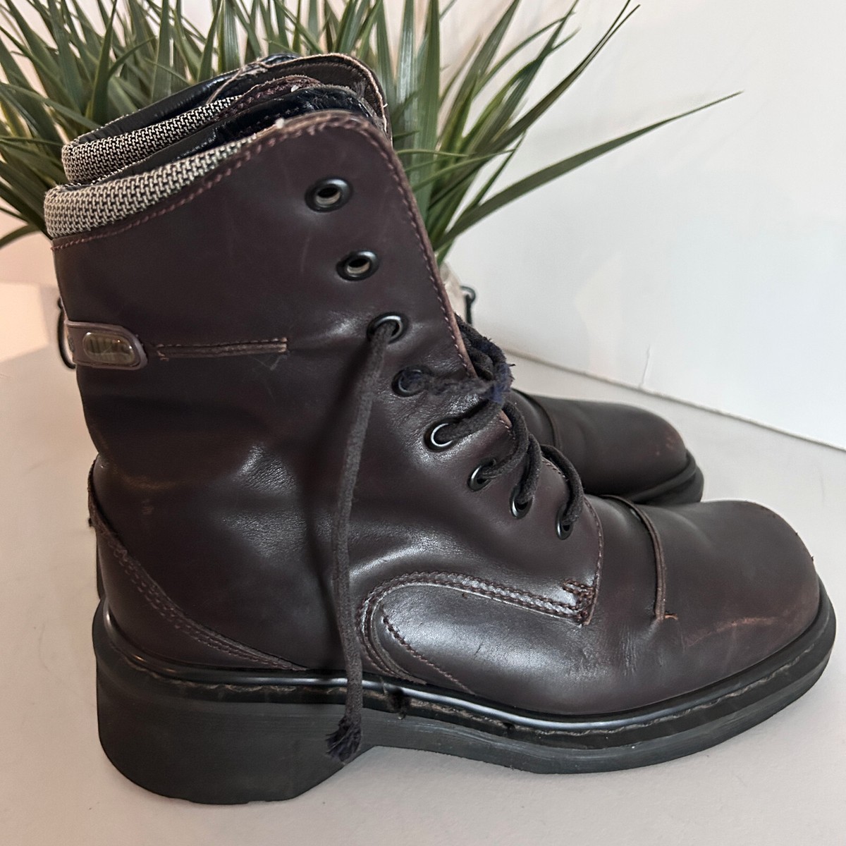 Vtg Dr. Martens 9279 Brown Lace Up Combat Boot Size 6 8-eye 