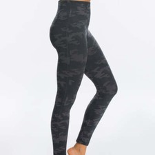 New Spanx Look At Me Now Seamless Leggings Black Gray Camo Activewear Small