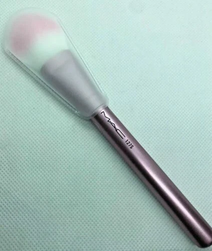 Pinceaux et applicateurs de maquillage M·A·C