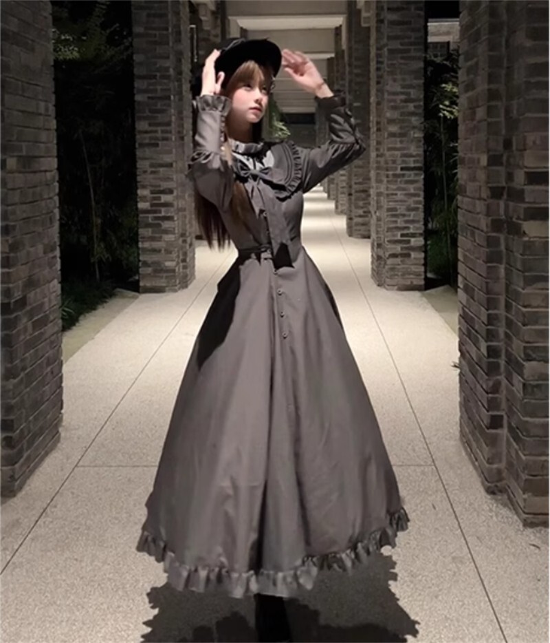 Japanese women black long sleeved Lolita Dress Autumn Winter
