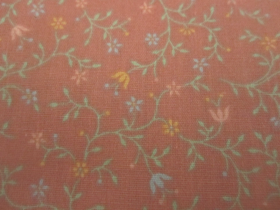 FABRIC Cotton Calico Small Floral on Pink 2yd 8" x 44 quilt craft - Image 2 of 4