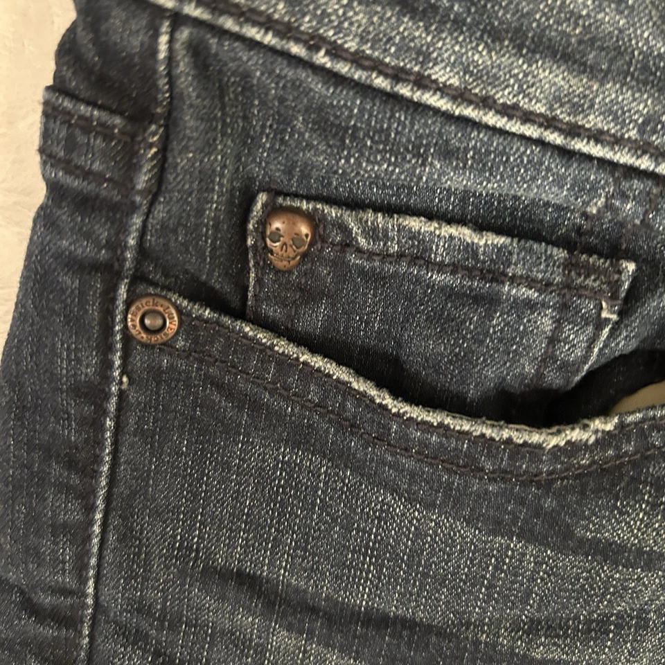Pantalones Cortos Vaqueros Lovesick Tiro Bajo Talla 3 Crotchet Con Encaje Calaveras Goth Goblincore Foto 3 de 4