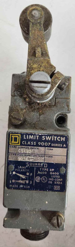 SQUARE D LIMIT SWITCH CLASS 9007 SERIES A C54B2 C054