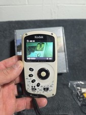 Kodak PlaySport Zx3 HD Waterproof Pocket Video Camera 1080 W/ Charger  Battery