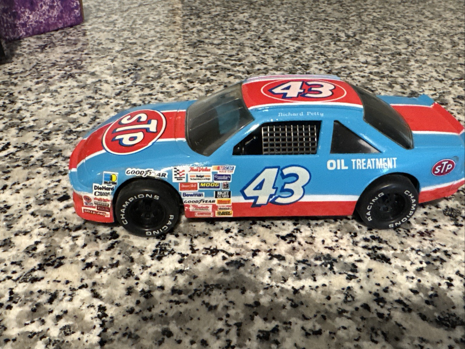 NO BOX Racing Champions 1/24 Richard Petty #43 STP Pontiac Grand Prix ...