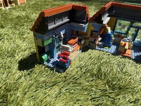 The Kwik-E-Mart 71016 Building Block Set Generic Brand Used Complete Instruction