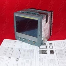 1pcs NEW Eurotherm Thermostat 3204 Temperature Controller