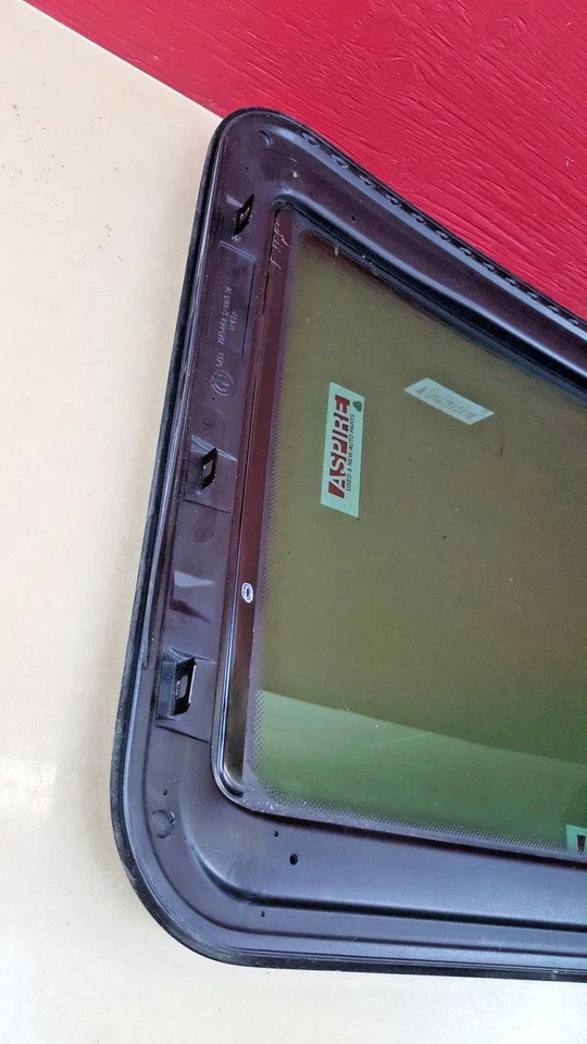 BMW E92 Coupe Sunroof Sun roof Glass 328i 330I 335i 2007-2013 - Image 4 of 4