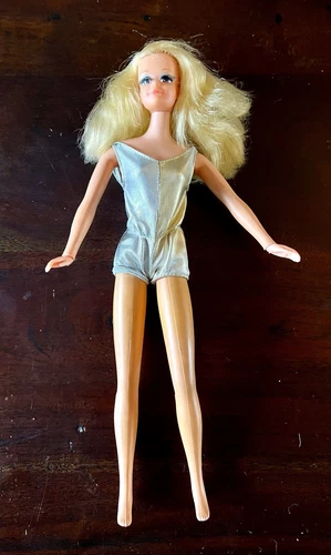 Vintage 1968 Twist & Turn Blonde Barbie with Clothes & Accessories.