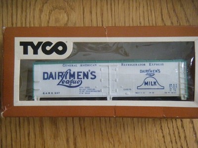 Vintage TYCO HO Scale 40' Reefer Dairymen's League Tyco #329G Train Car