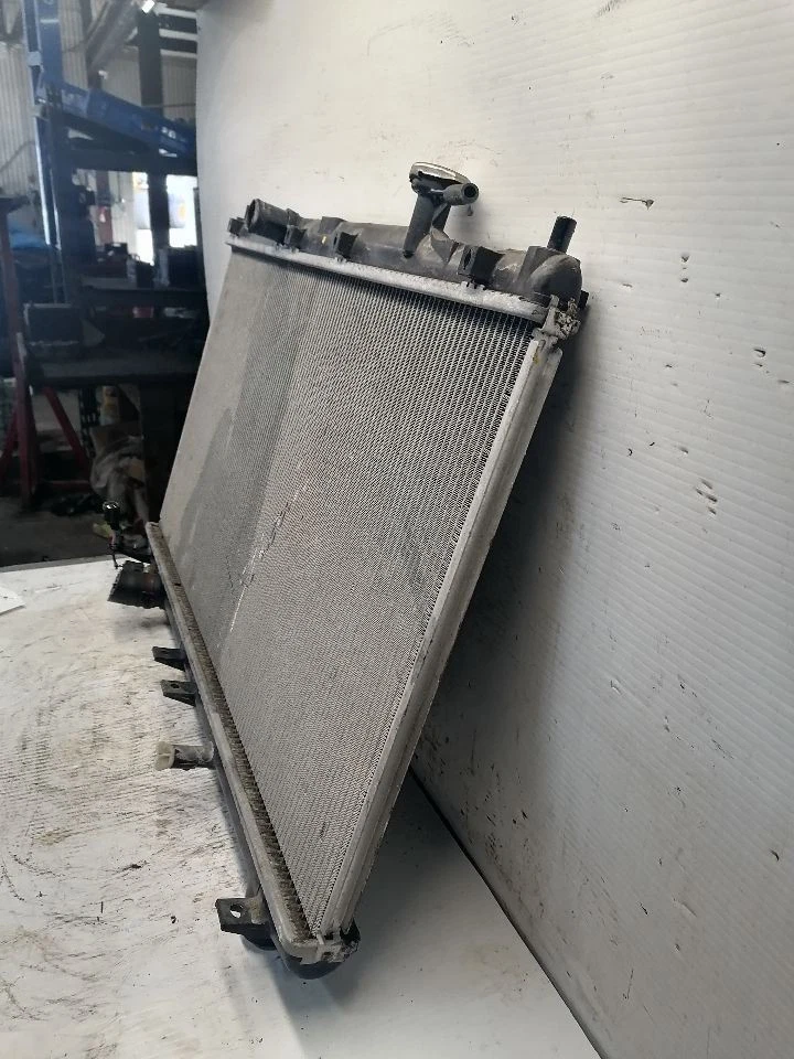 Radiador compatible con 15-20 TLX 1572043 Foto 2 de 4