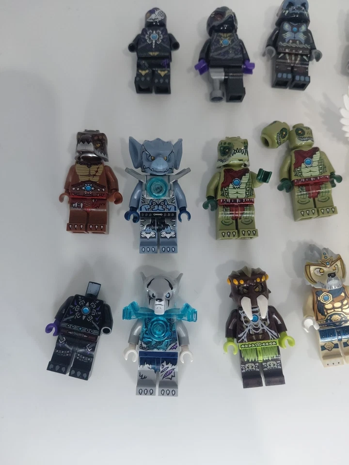 Lego Legends of Chima 17 Minifigure Lot - Image 2 of 4