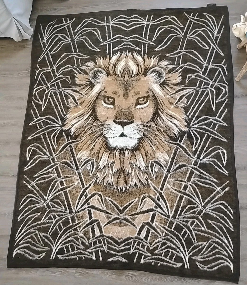 ネ*ル様 LIFE IS WAVY ラグマット Vintage Lion Head Acryl Velours Reversible Blanket Made in West