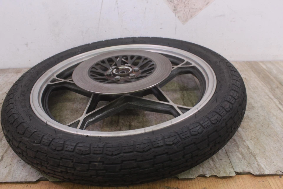 Conjunto de rueda delantera Suzuki GS450L 1980 con disco de freno/rotor 19 x 1,85 Foto 4 de 4