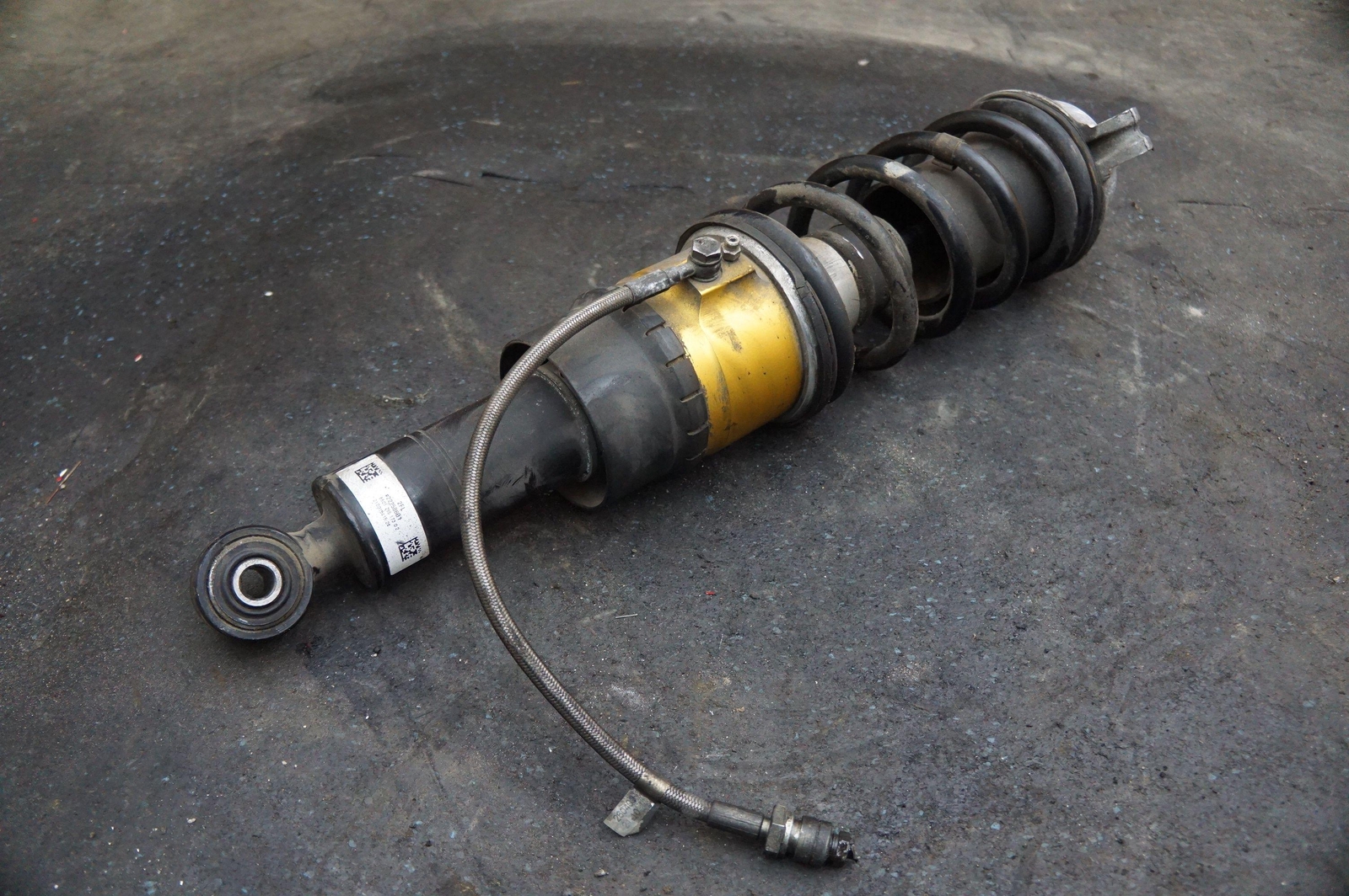 Front Shock Spring Strut Coil Assembly 301450 OEM Ferrari 458 Italia Spider