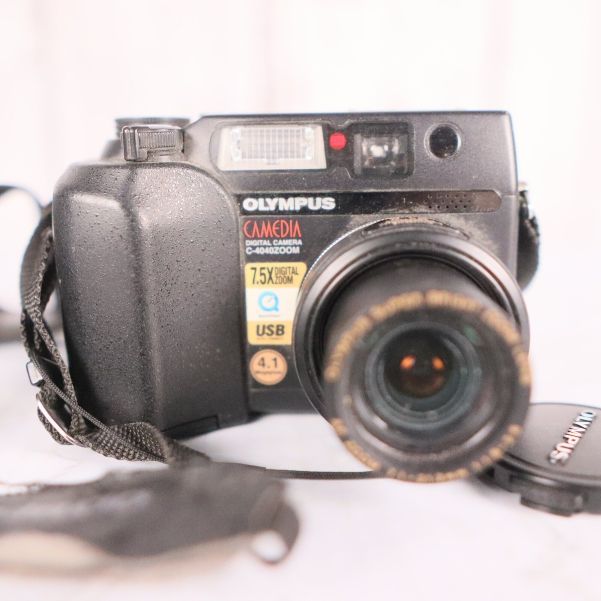 OLYMPUS C-4040 ZOOM デジカメ 美品 a4321 OLYMPUS C-4040 ZOOM デジカメ 美品 a4321