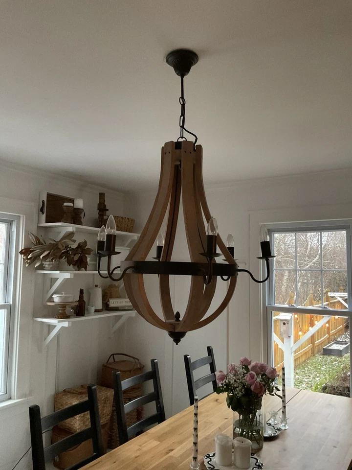 Araña de madera de barril de vino de 6 brazos como herrajes de restauración Foto 2 de 3