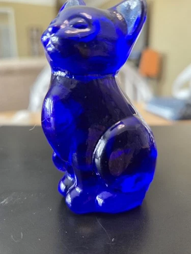Vintage 1980s Cobalt Blue Fenton Art Glass Sitting Cat Kitten Figurine 2.75"